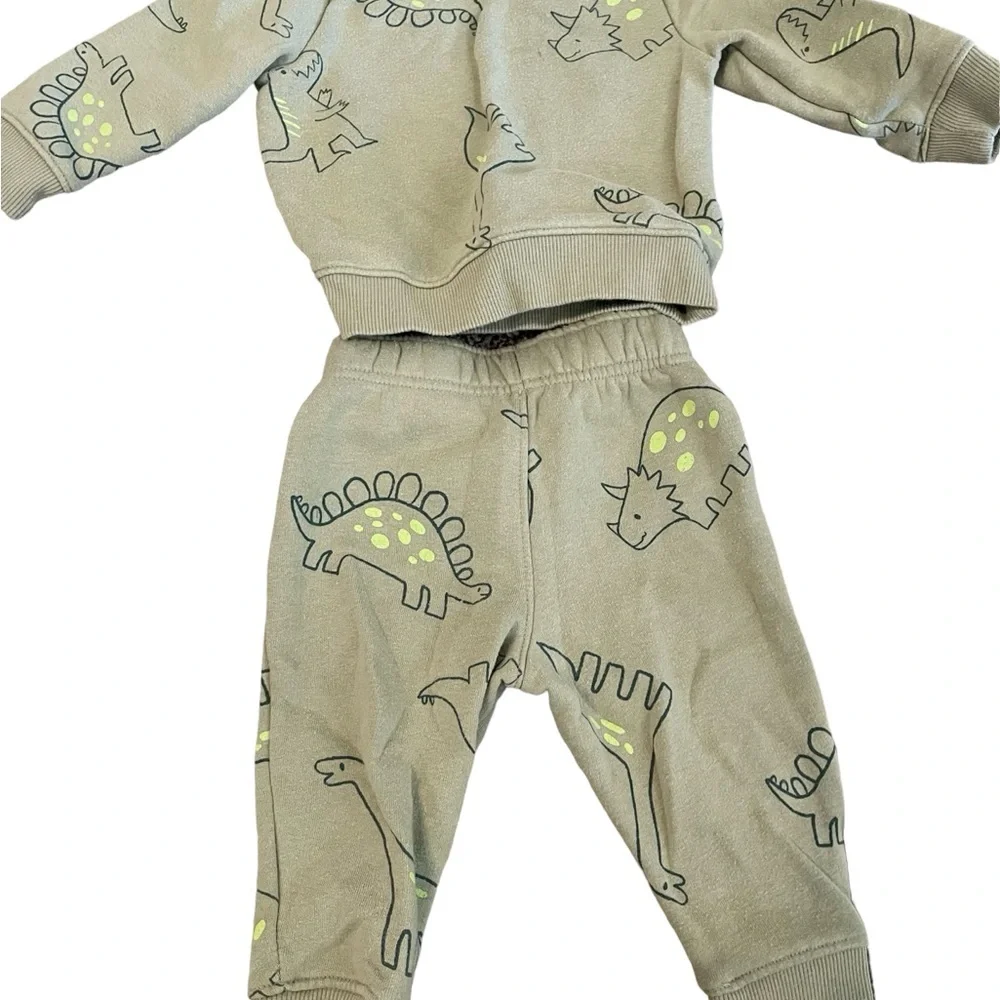 Bundle of 6 boys items 12 Months